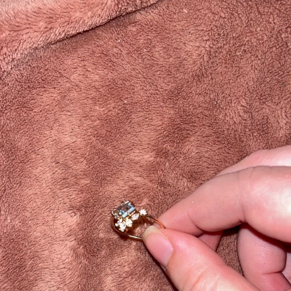 Aquamarine and White Sapphire Ring Size 6.5 - Picture 5 of 5